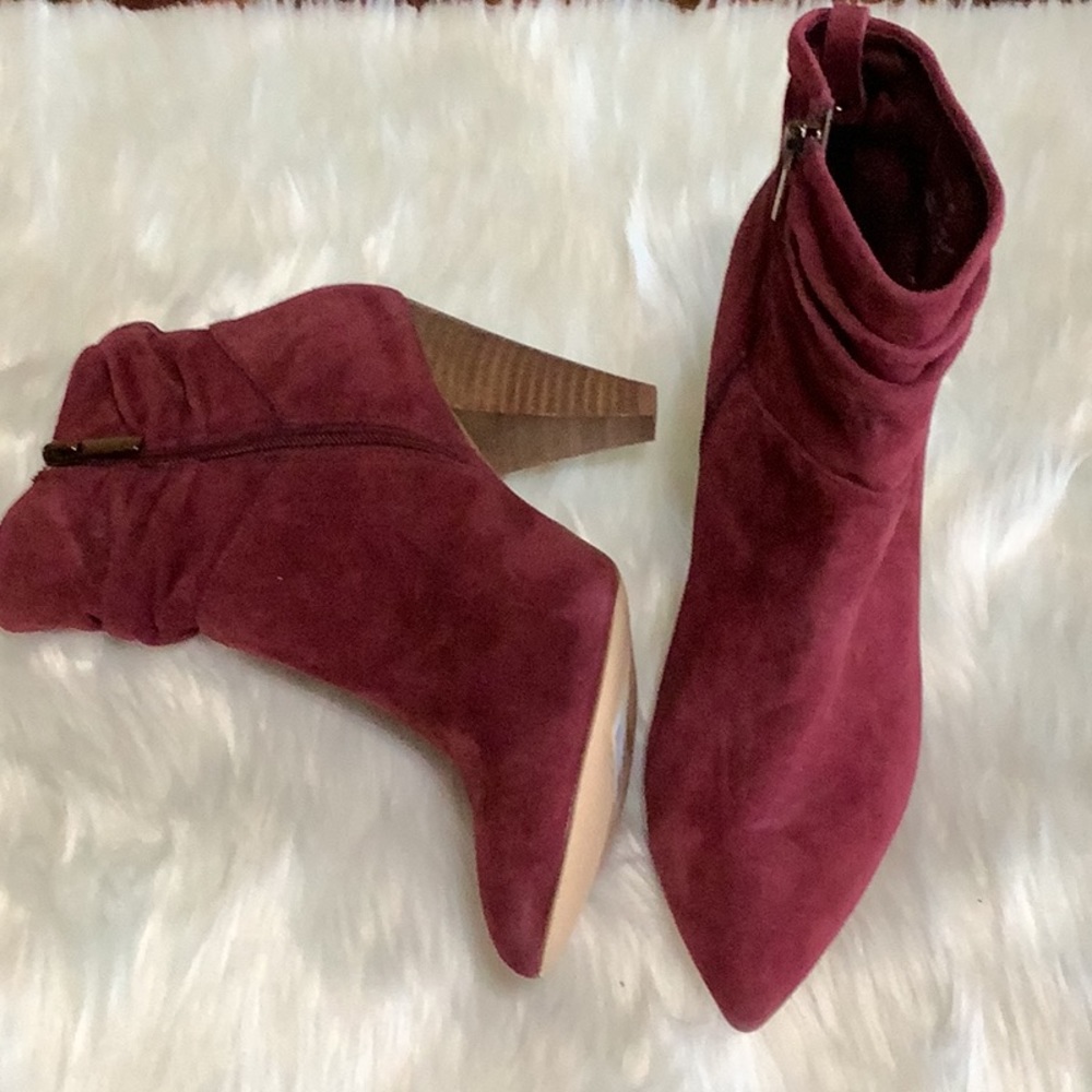 Shoes - Picture 3 of 3